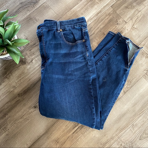 American Eagle Outfitters Denim - AE Curvy Highest Rise Jeggings size 22